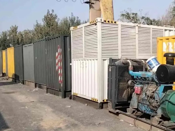崖城镇200KW柴油发电机机组每小时油耗是多少?