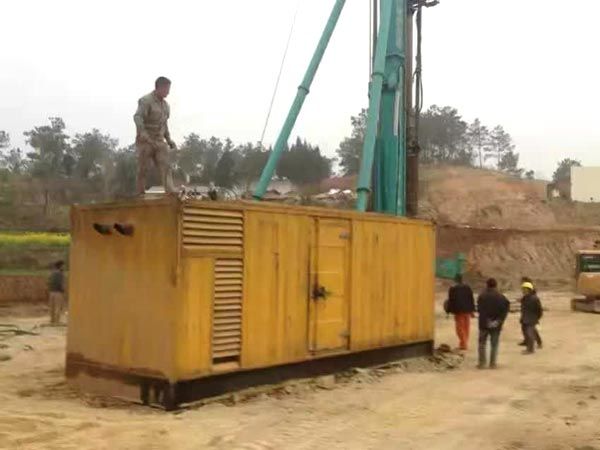 崖城镇如何判断水冷式机油散热器密封件是否需要更换?